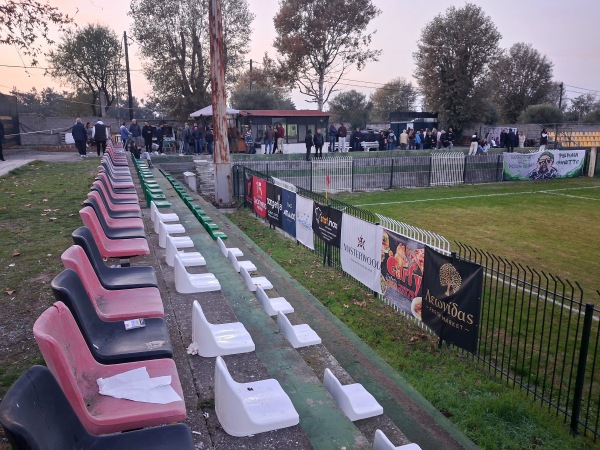 Dimotiko Gipedo Peraias - Peraia