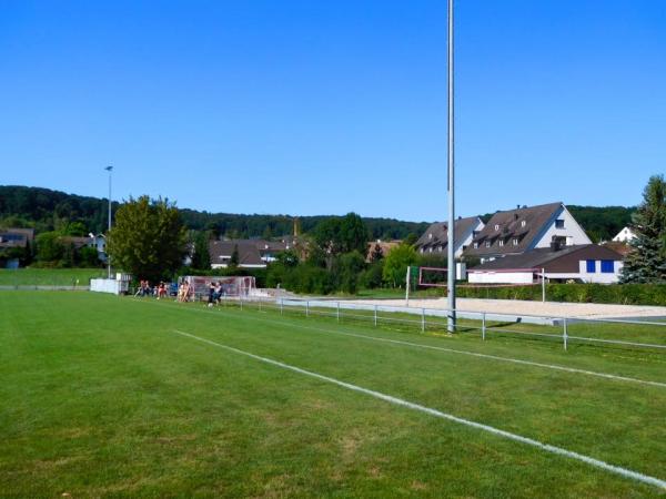 Sportplatz Fraumatten (alt) - Biel-Benken