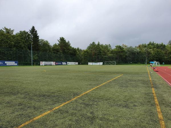Sportanlage an der Volksschule Platz 2 - Wolfratshausen-Waldram
