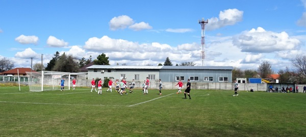 Futbalové ihrisko Michal na Ostrove - Michal na Ostrove