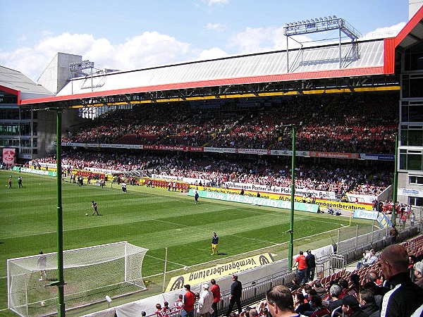 Fritz-Walter-Stadion - Kaiserslautern-Betzenberg