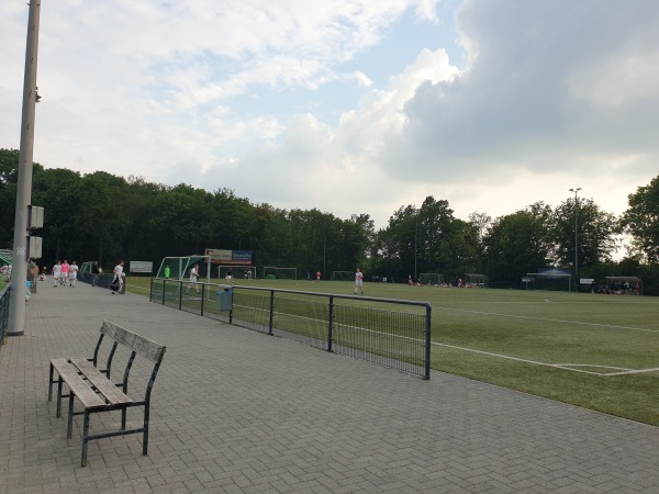 Sportanlage Neusser Weg Platz 2 - Düsseldorf-Lohausen