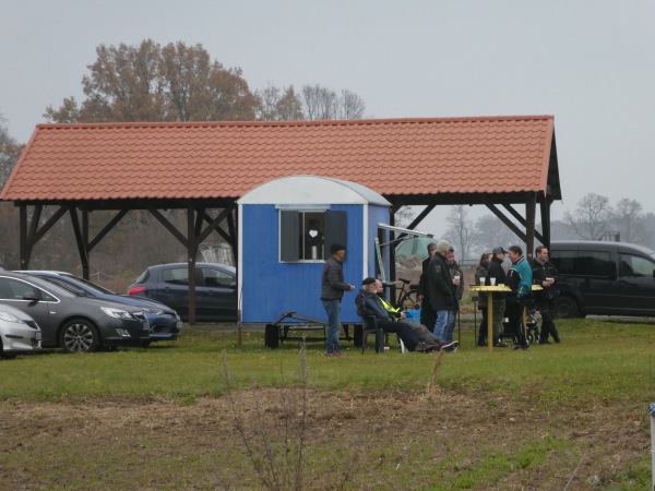 Sportplatz Ahrensdorf - Rietz-Neuendorf-Ahrensdorf