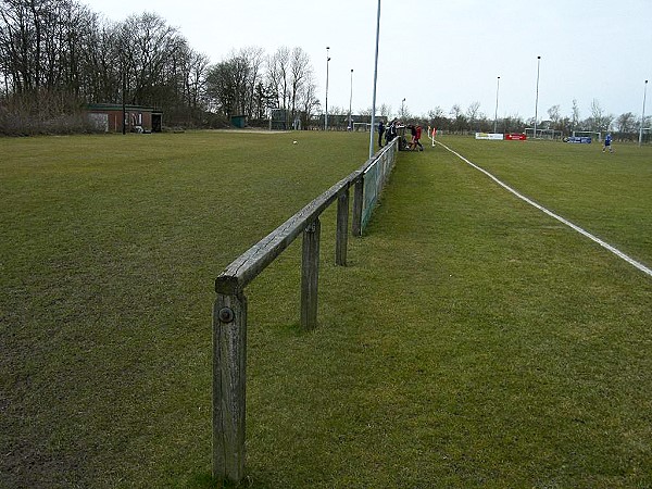 Walter-Rau-Stadion D-Platz - Niebüll