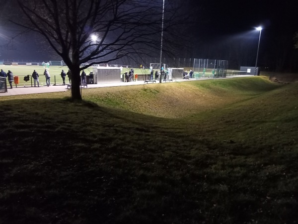 von-Waldthausen-Stadion Nebenplatz 2 - Neuss-Norf