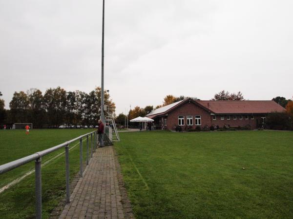 Sportstätte am Sportheim - Lippstadt-Garfeln