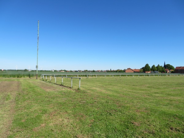 Sportplatz Latherwischweg - Giesen