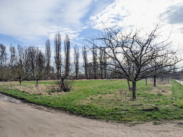 Sportplatz Kleinfischlingen - Kleinfischlingen