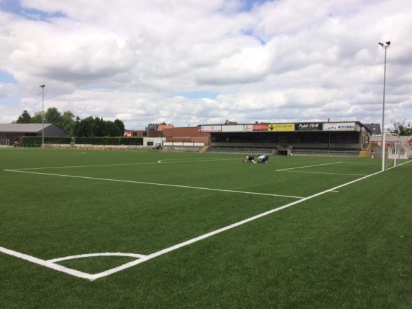 Wilfried Lievens Stadion - Sint-Lievens-Houtem