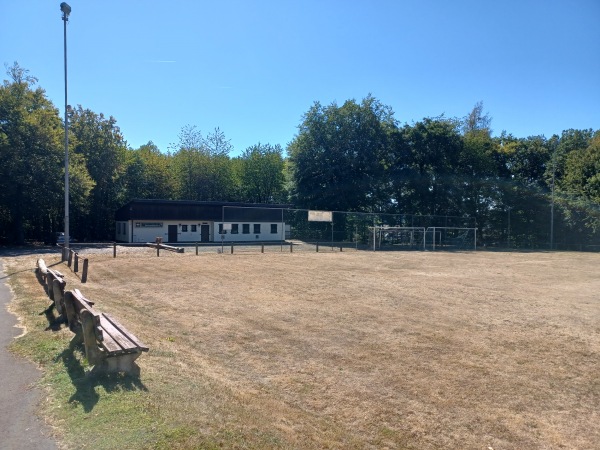 Sportplatz Hintermeilingen - Waldbrunn/Westerwald-Hintermeilingen