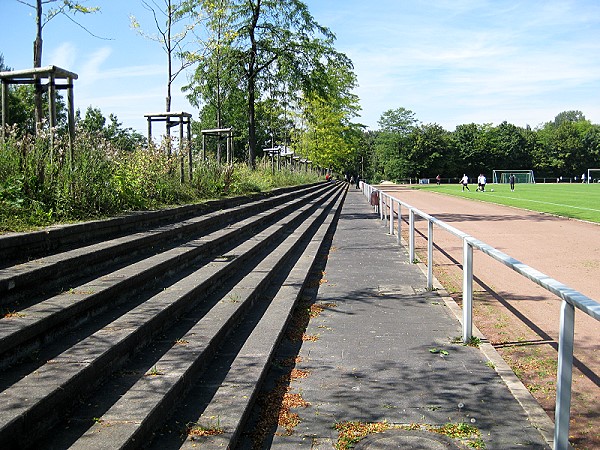 Bezirkssportanlage Vennhauser Allee - Düsseldorf-Eller