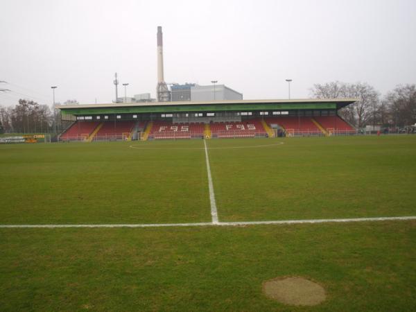 Paul-Janes-Stadion - Düsseldorf-Flingern