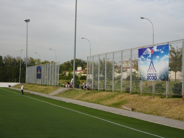 Bunyodkor akademiyasi maydoni 6 - Toshkent (Tashkent)