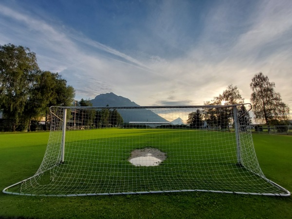 Sportplatz an der Volksschule - Anif