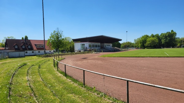 Bezirkssportanlage Heinrich-Becker-Straße - Frankfurt/Main-Nieder-Eschbach