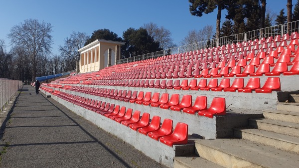 Yaşar Məmmədzadə adına şəhər stadionu - Mingəçevir