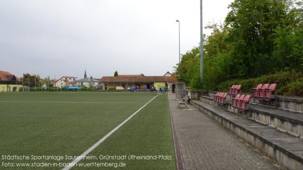 Städtische Sportanlage am Ritterstein - Grünstadt-Sausenheim