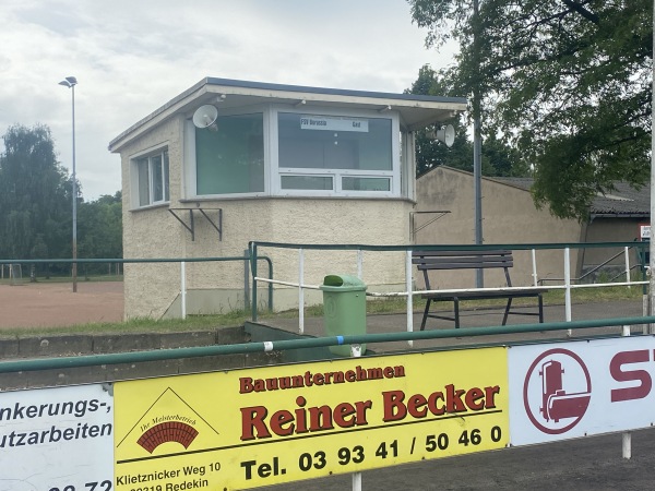 Städtischer Sportplatz Genthin - Genthin