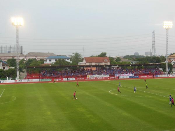 Stadion vor dem Umbau.