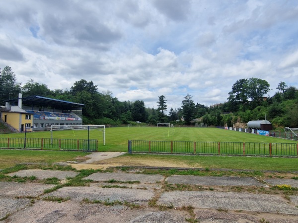 Stadion Bělá pod Bezdězem - Bělá pod Bezdězem