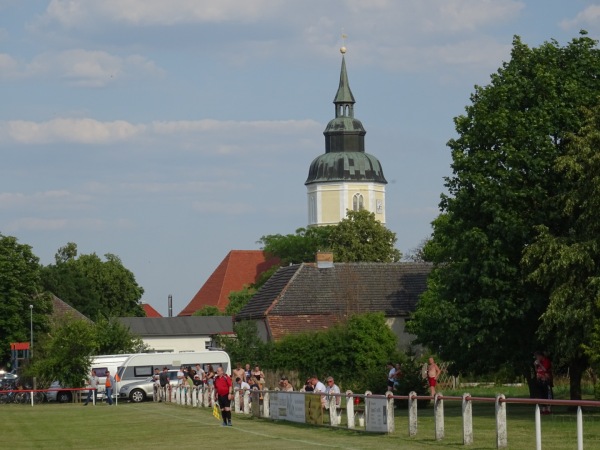 Sportplatz am Schloß - Großkmehlen