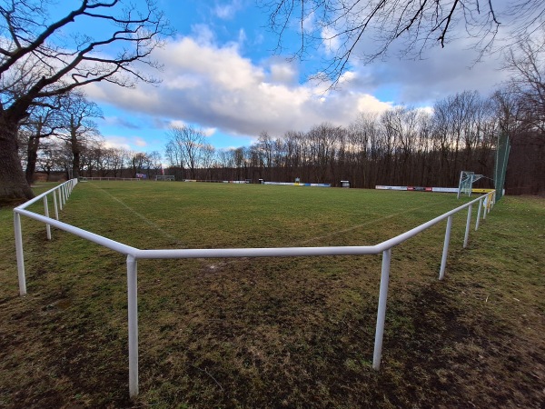 Sportplatz am Schloß - Am Ettersberg-Ettersburg