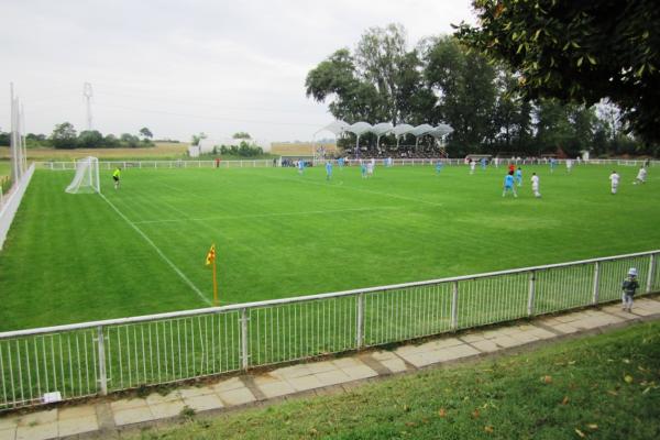 Fotbalove hřiště Hrušky - Hrušky