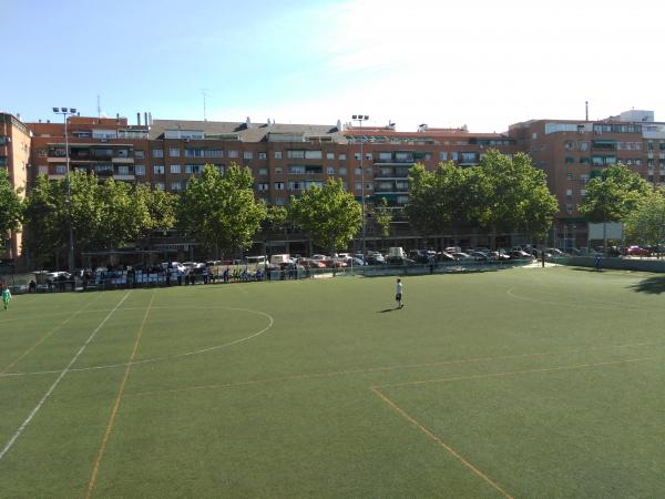 Instalación Deportiva Municipal La Chimenea - Madrid, MD