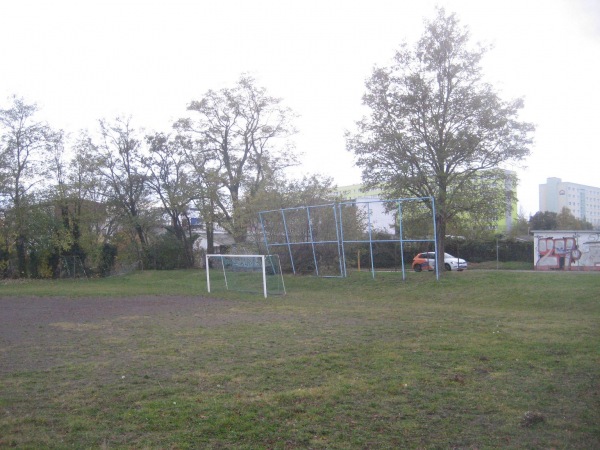 Sportanlage Zielitzer Straße Platz 2 (alt) - Magdeburg-Neue Neustadt