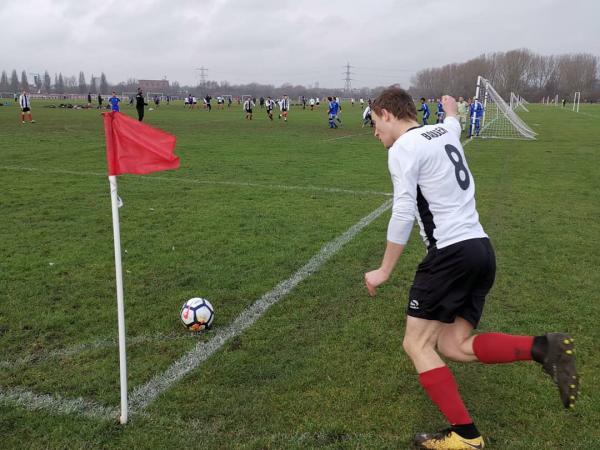 Hackney Marshes pitch S18 - Hackney Wick, Greater London