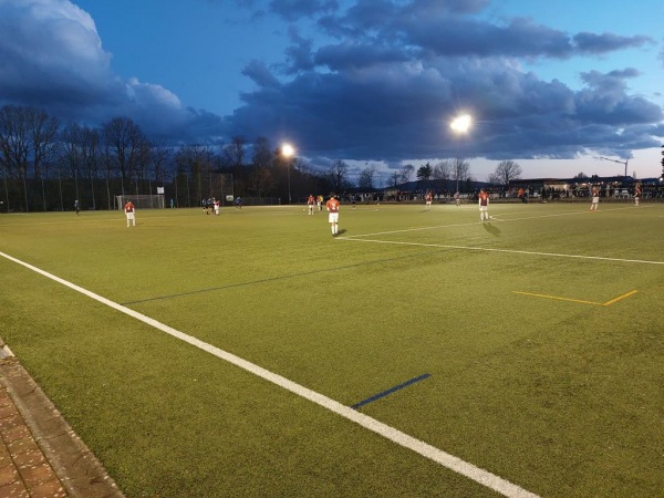 Sportanlage Am Roten Berg Platz 2 - Mühltal-Traisa