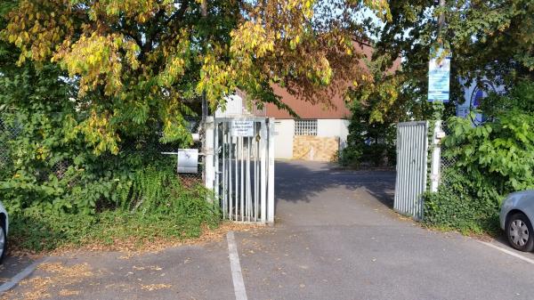 Sportplatz Am Damm - Köln-Weiß