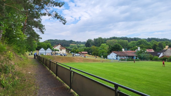 Sportplatz Lußberg - Breitbrunn-Lußberg