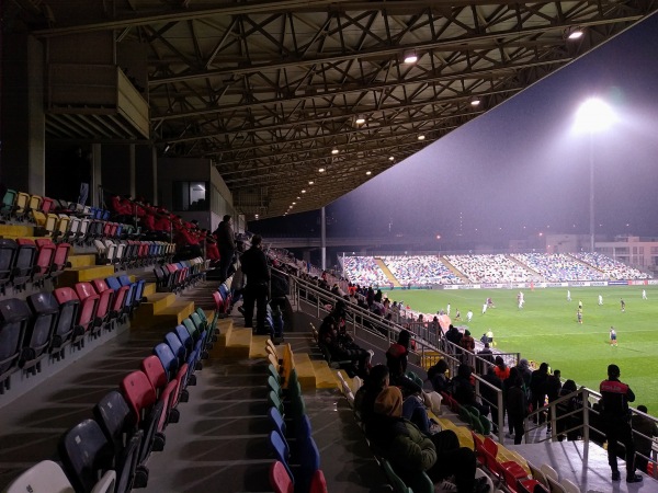 Bornova Aziz Kocaoğlu Stadyumu - İzmir