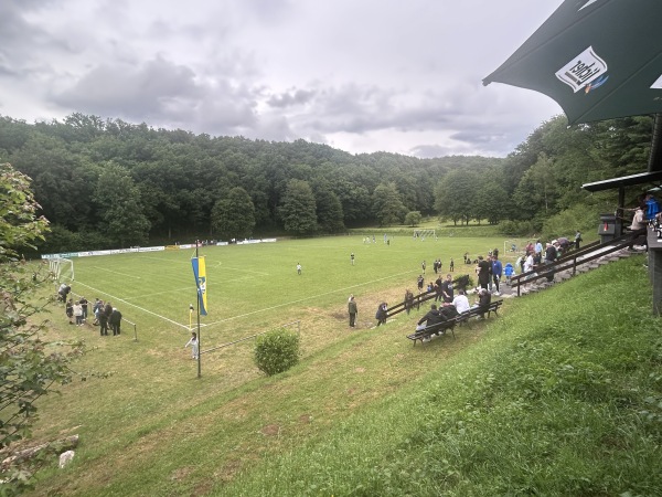 Sportplatz Am Hühnerberg - Braunfels-Tiefenbach