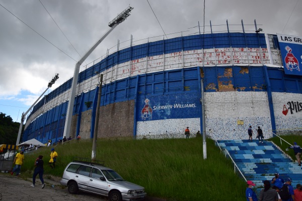 Estadio Cuscatlán - San Salvador