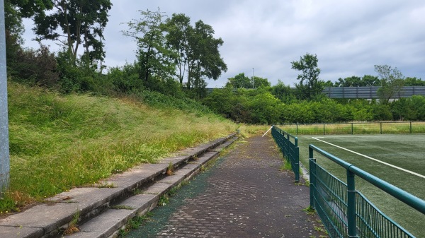 Sportplatz Paul-Hessemer-Straße - Rüsselsheim/Main