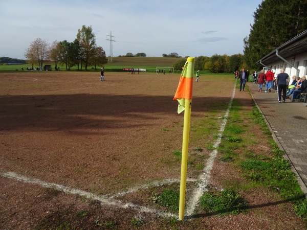 Sportplatz Zum Fehrenberg - Freisen-Asweiler