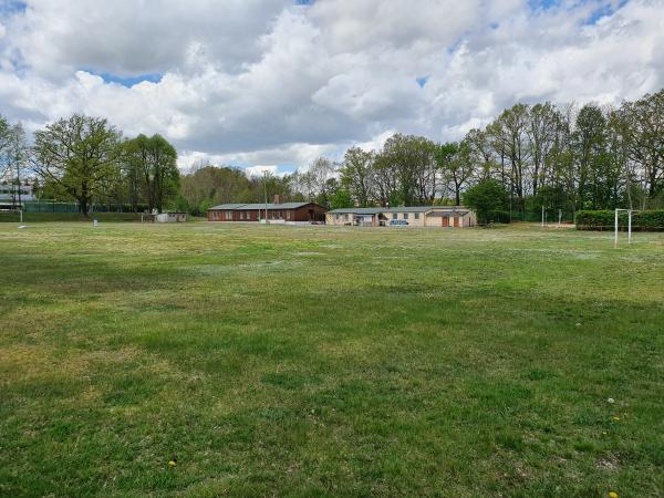 Sportplatz am Vereinshaus - Ottendorf-Okrilla-Medingen