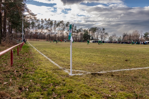 Sportanlage am Wald Platz 2 - Röderaue-Frauenhain