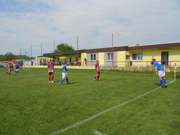 Sportplatz Moosbrunn - Moosbrunn
