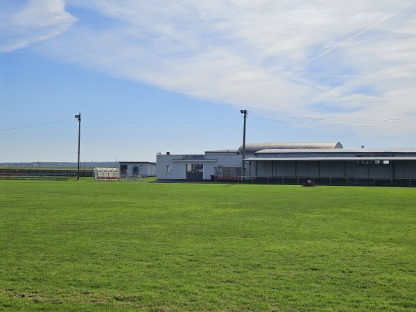 Boisko Komorniki - Komorniki