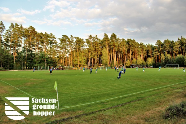 Waldsportpark Platz 2 - Wachau/Sachsen-Lomnitz