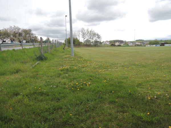 Sportplatz an der Bundesstraße - Oelsberg