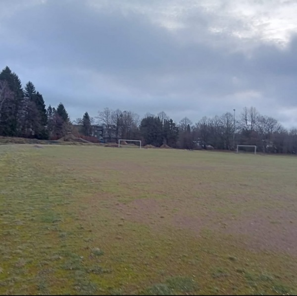 Sportplatz Rechteiche - Burbach/Siegerland-Würgendorf-Wasserscheide