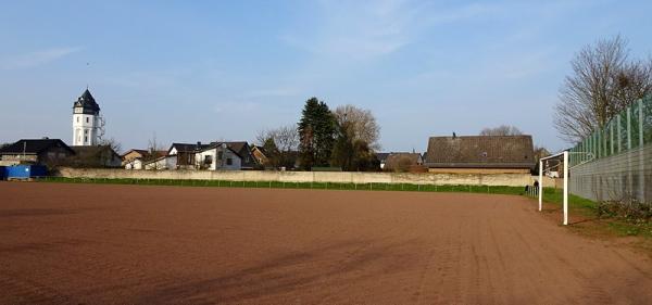 Sportplatz am Wasserturm - Bornheim/Rheinland-Rösberg