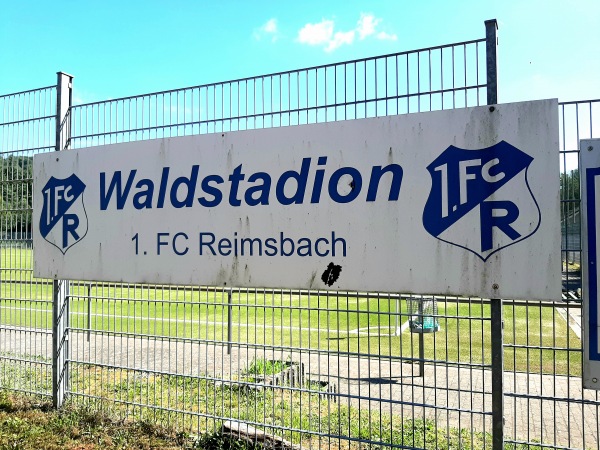 Waldstadion auf der Alm - Beckingen-Reimsbach