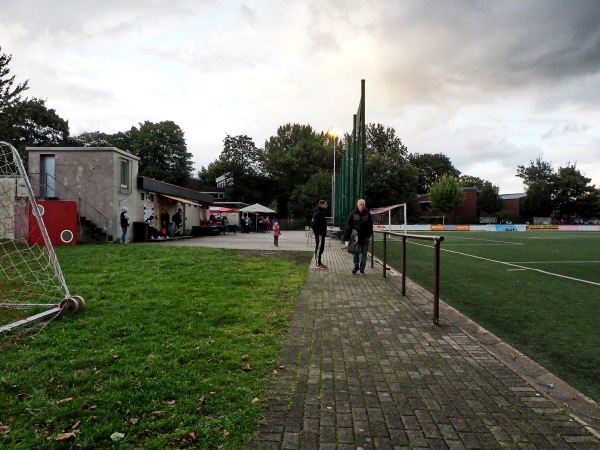 Sportplatz Tiroler Straße - Oberhausen/Rheinland-Dümpten