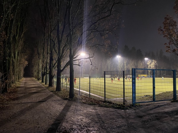 Volksparkstadion Nebenplatz 3 - Berlin-Mariendorf