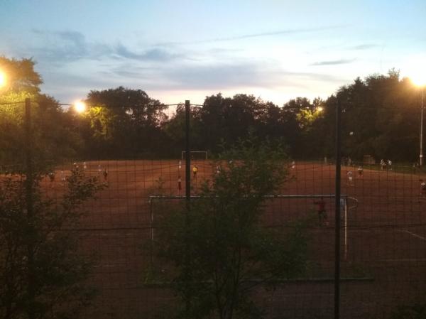 Sportplatz Tente - Wermelskirchen-Tente